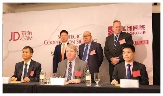 双汇"太子"隐忍30年,81岁老父与秘书生女,35亿美元流向美国?