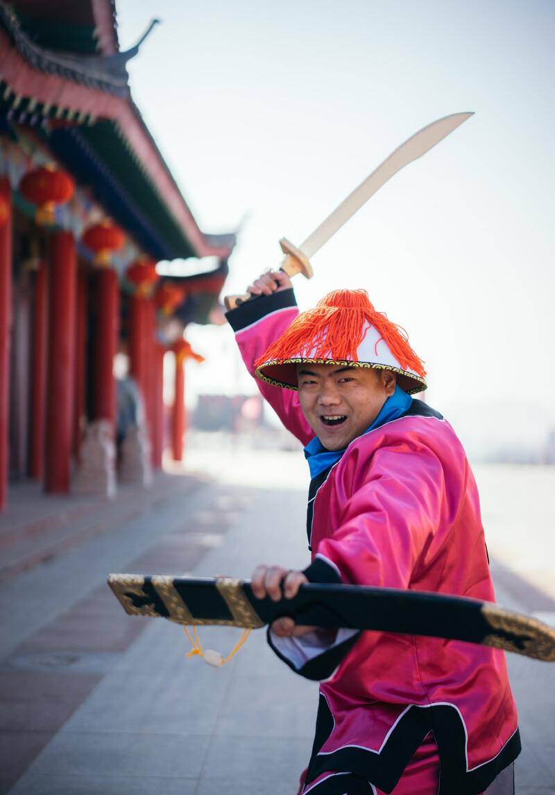 清朝士兵胸前的"兵,丁,卒,勇"有何区别?一字之差,天壤之别