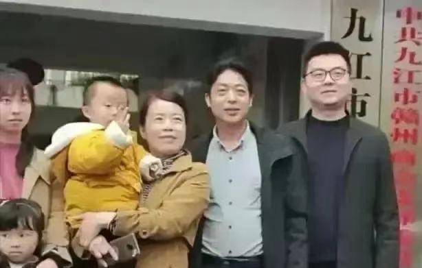姚策的房子是许敏买的,现被杜新枝入住,郭威这次回江西住哪里呢