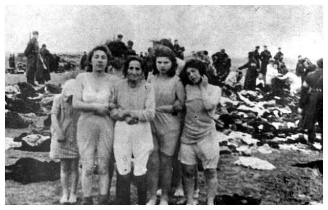 利耶帕亚大屠杀:纳粹在处决犹太妇女前,拍摄的一组恐怖照片