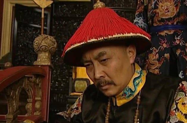 康熙六年,正值14岁的康熙亲政,他第一时间册封了大哥福全为"裕亲王"