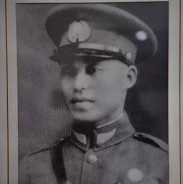 30岁英勇牺牲,留下校花妻子,后来生活如何_叶蓉然_日军_民族尊严