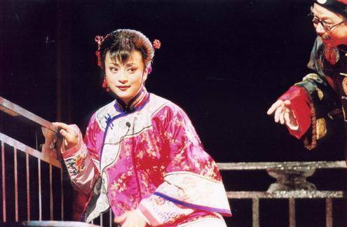 而在甘肃等地,为了繁衍后代,还出现了兄弟共妻的现象.