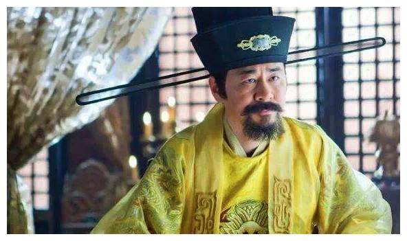 还有一点,经宋朝皇室有意无意的暗示,宋朝的宦官个个以建立军功,征战