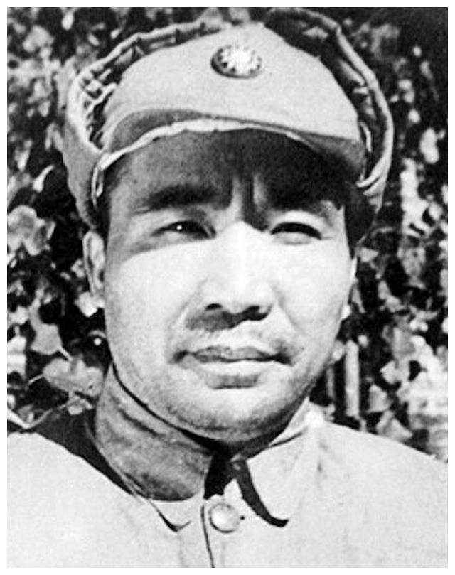 王耀武被俘进入功德林后,逢人就问:你们看见我的参谋长了吗_邱维达_解放军_华东军区