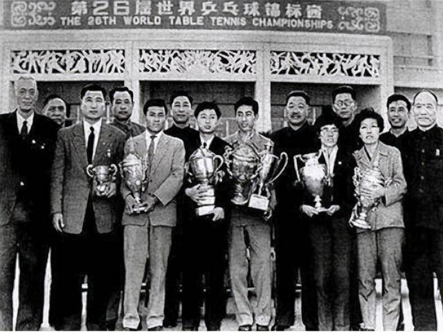 中国体育发展遇难题,贺龙元帅上阵出高招,培养出世界冠军运动员_容国团_张之槐_病夫