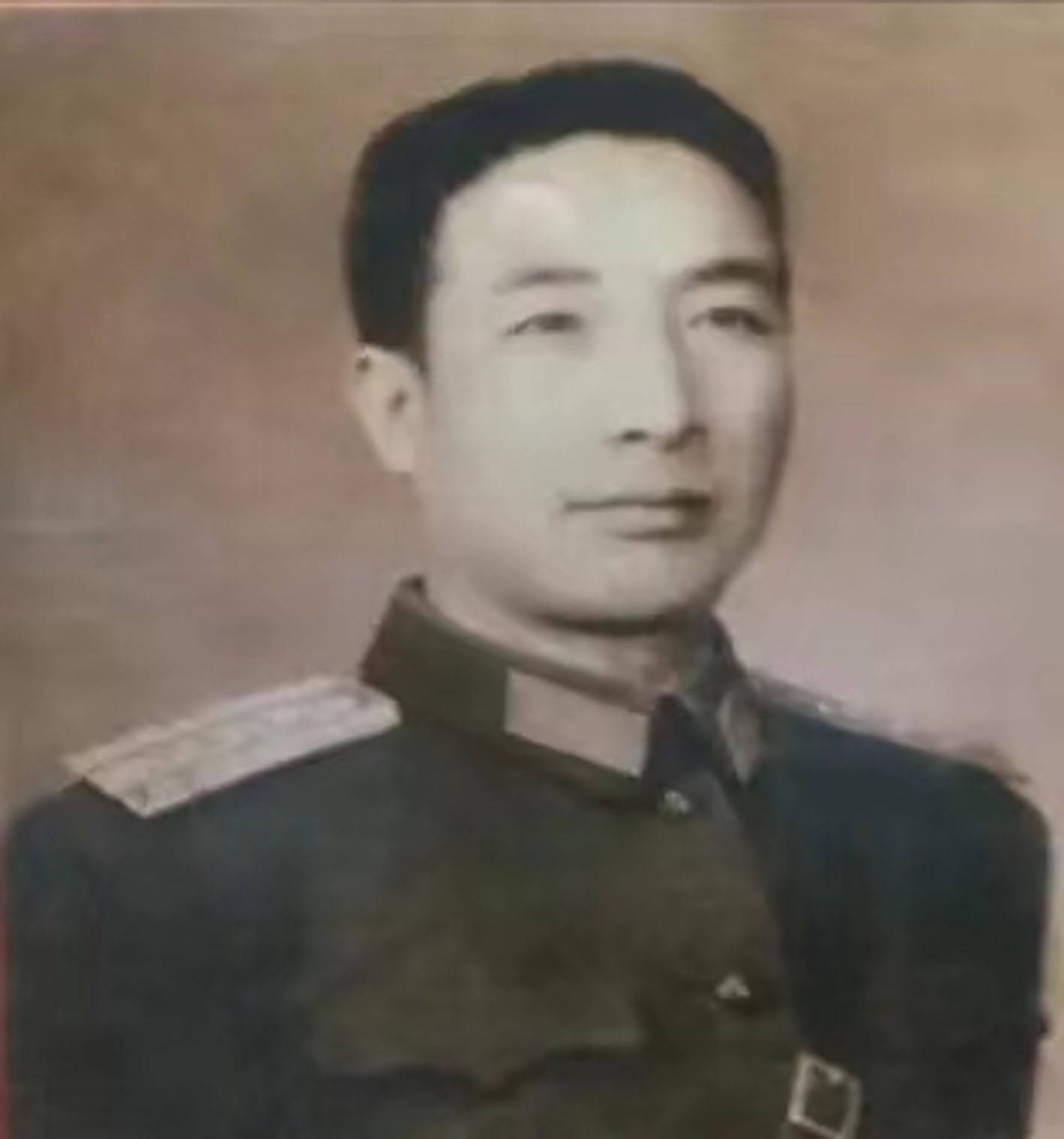 他是开国大校,曾为刘伯承工作多年,59岁时冤死,9年后平反_蔡铁根_条令