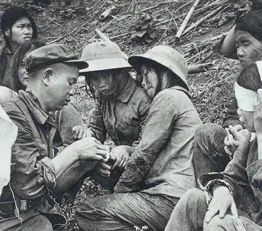 对越反击战中,越南女兵被俘后表现如何?她们说出自己最害怕的事