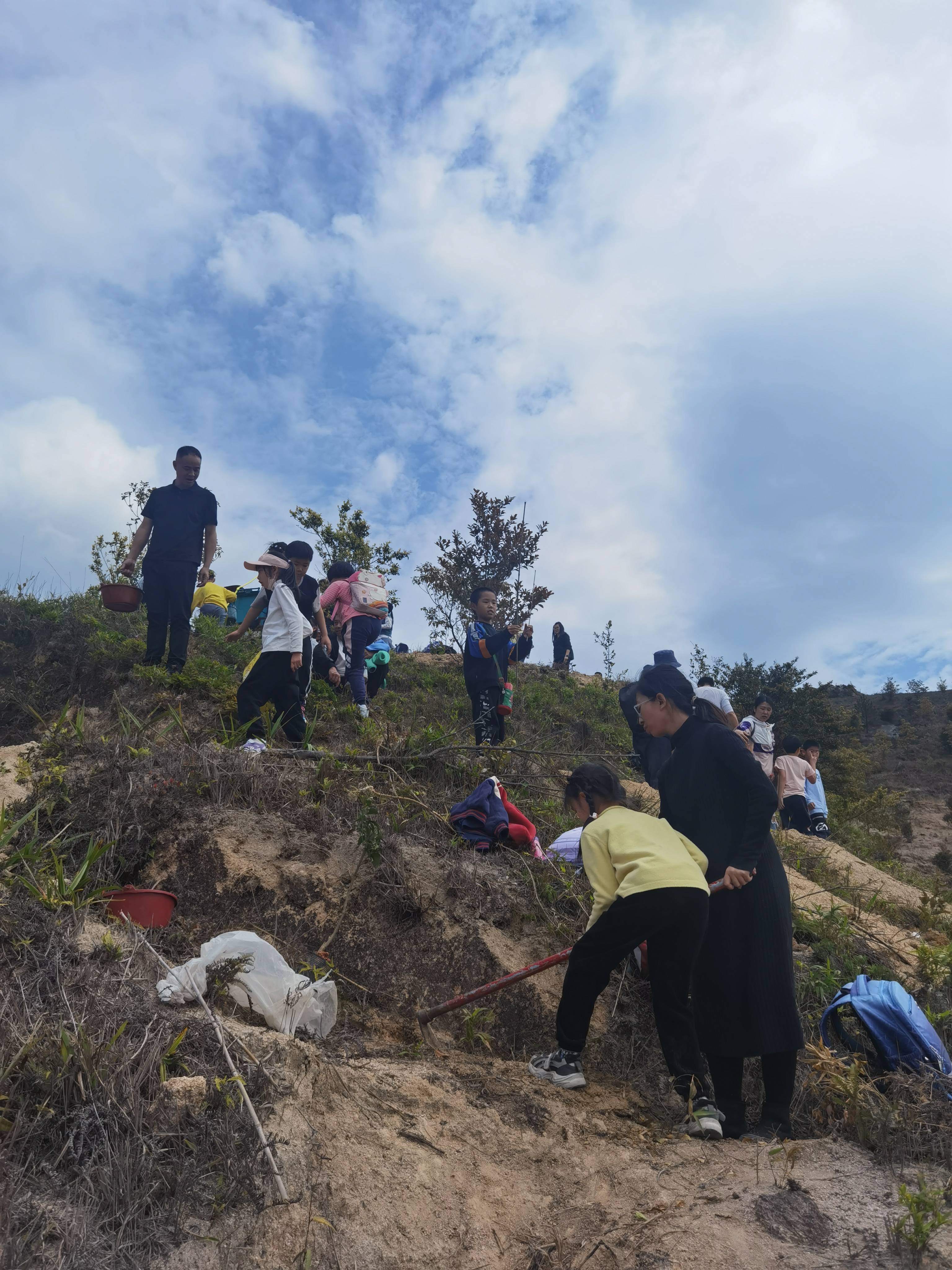 厦门同安军营村旅游服务中心，军营村团建党建服务中心，军营村高山迎旅游服务平台