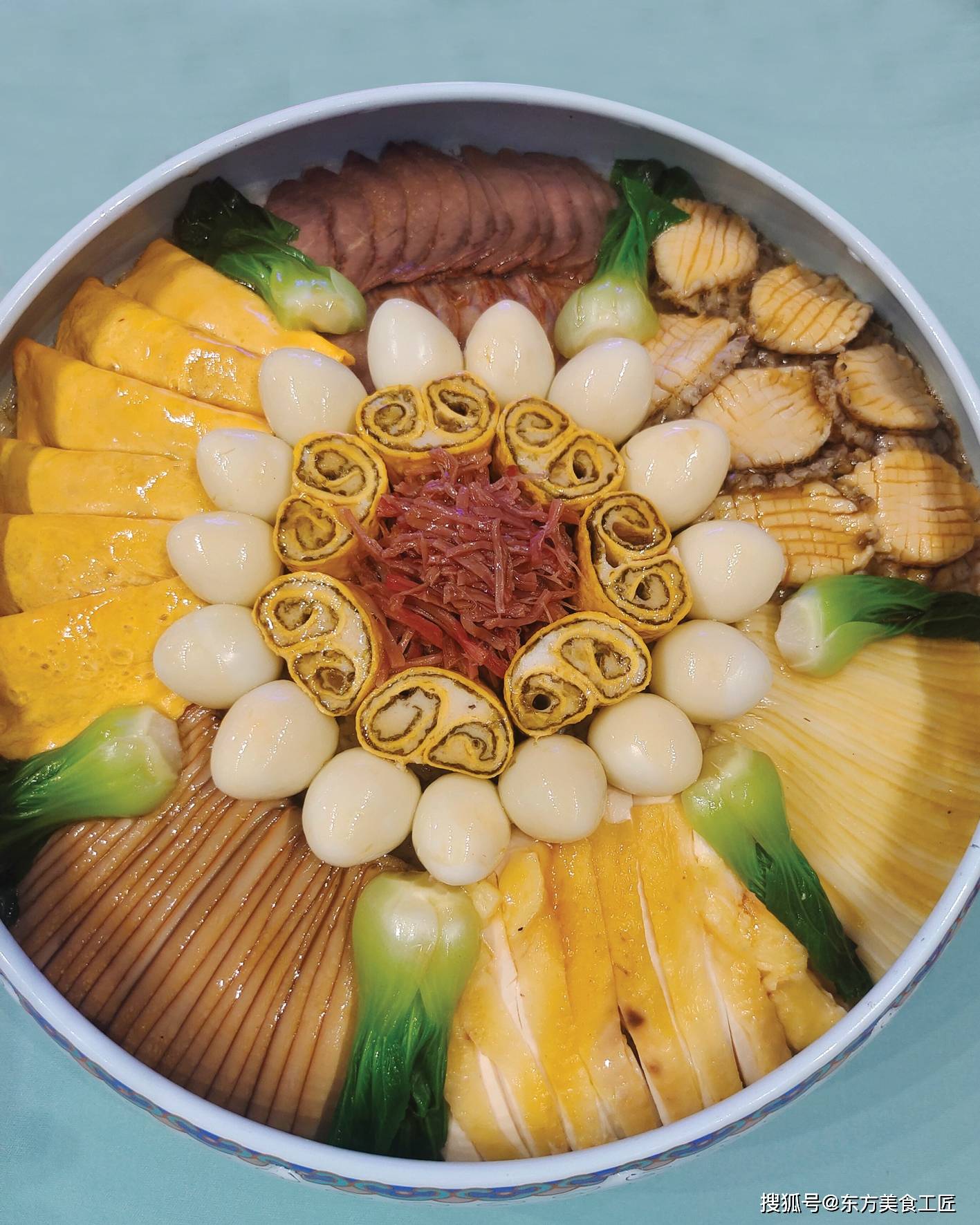 徽府一品锅百花贡笋尖徽州毛豆腐徽州葛粉圆石耳豆腐圆