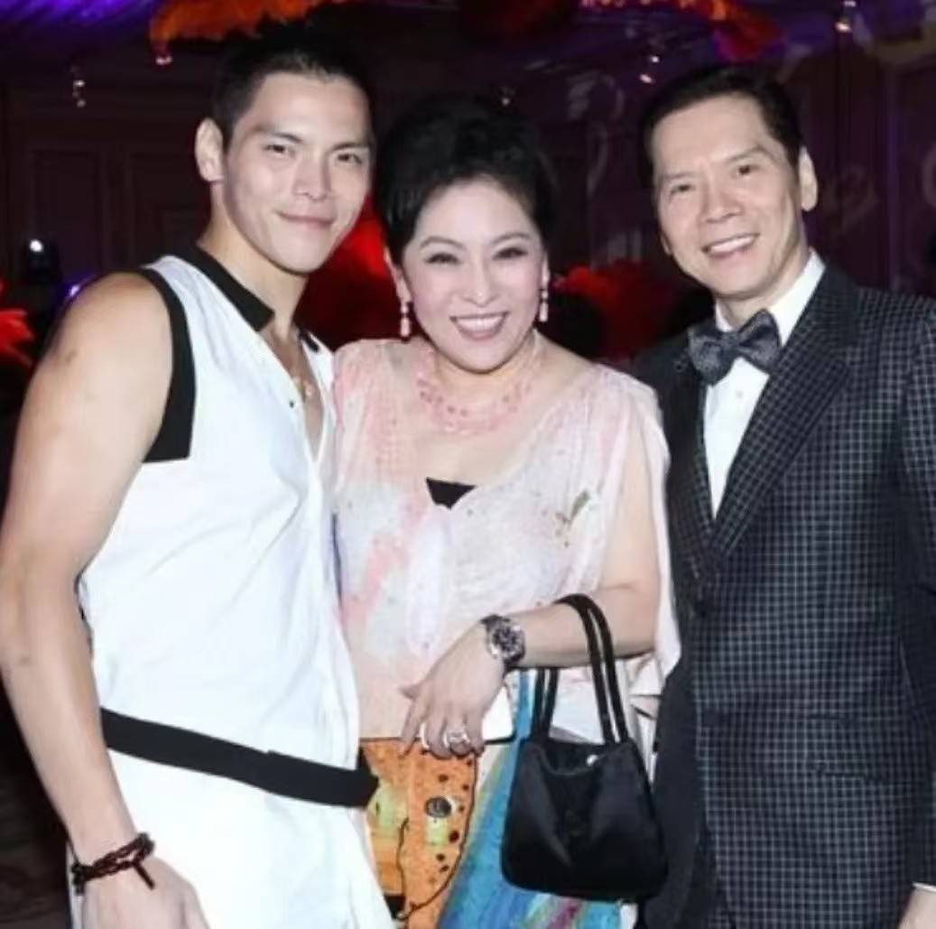 向华强与陈岚:情义二字值千金的娱乐圈佳话