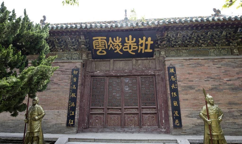 来朱仙镇,走进岳庙,祭拜著名的民族英雄,忠诚的爱国将领岳飞