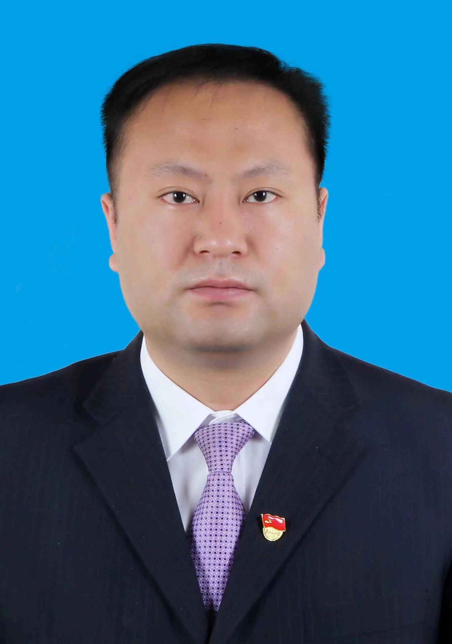 会议决定任命王生龙为大通回族土族自治县人民政府副县长,代理县长