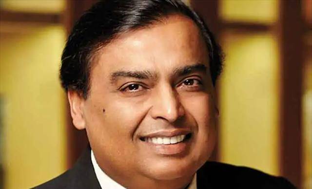 印度首富宠妻:花3亿买手机,建27层豪宅博美人一笑,30年不变心