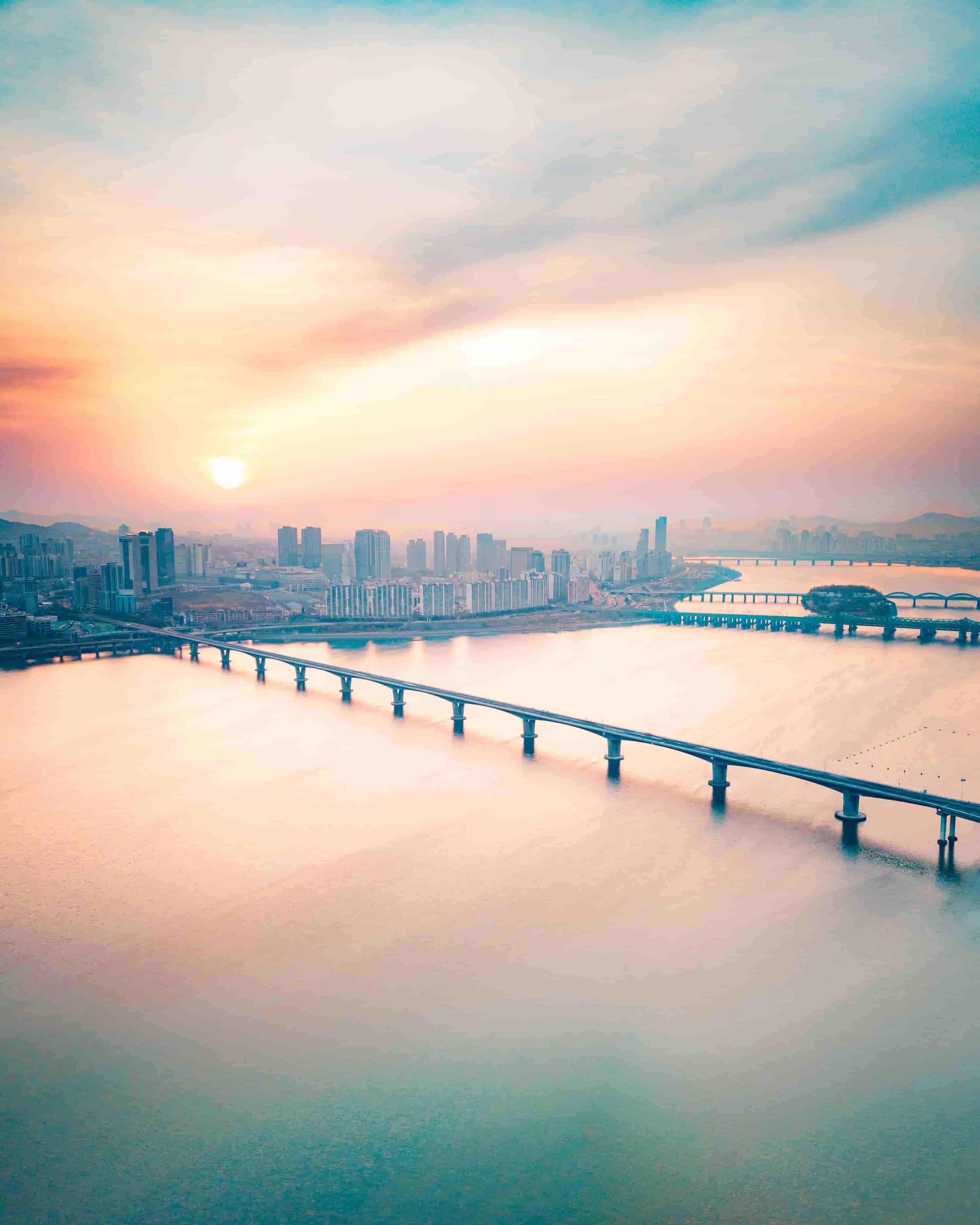 探秘咒缚传说：独特背景与艰辛开发历程
