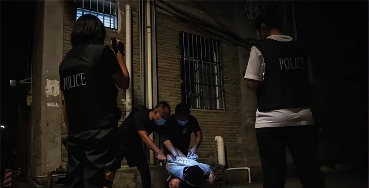卧底警察被迫犯罪案例