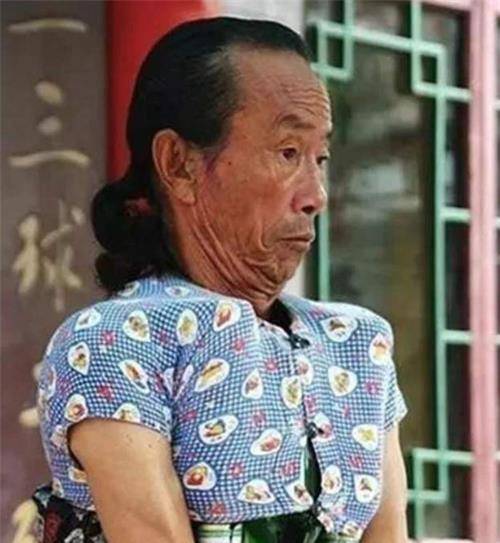 我国缩骨功唯一传人,练功60年已炉火纯青,三台摄像