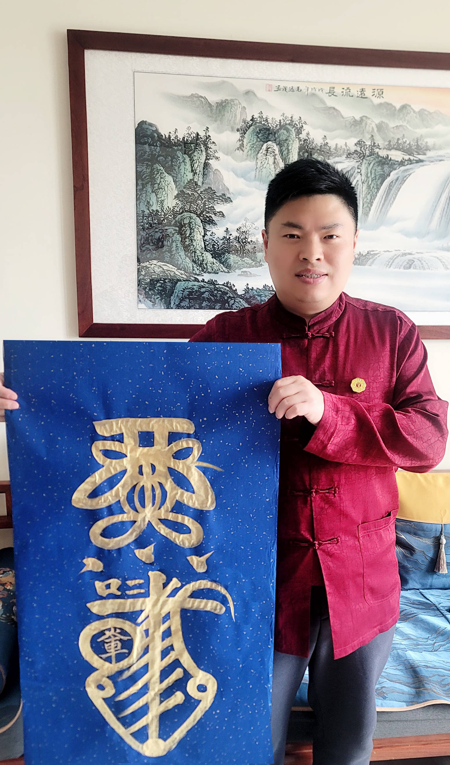 玉符承道韵,匠心铸灵辉