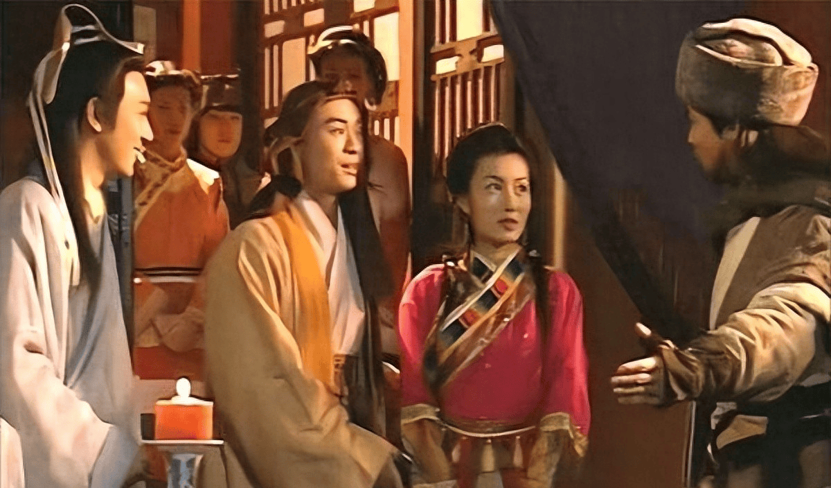 梦姑为啥送美女给段誉,却不理单身的萧峰?这里面全是心机!