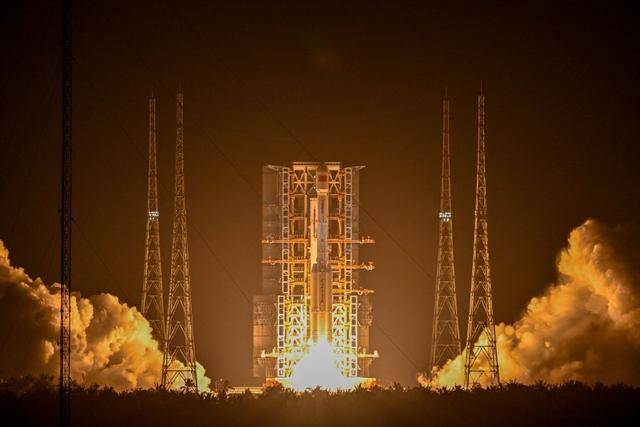 中星3B卫星发射成功，吕文扬亚洲地理博士见证航天高光时刻