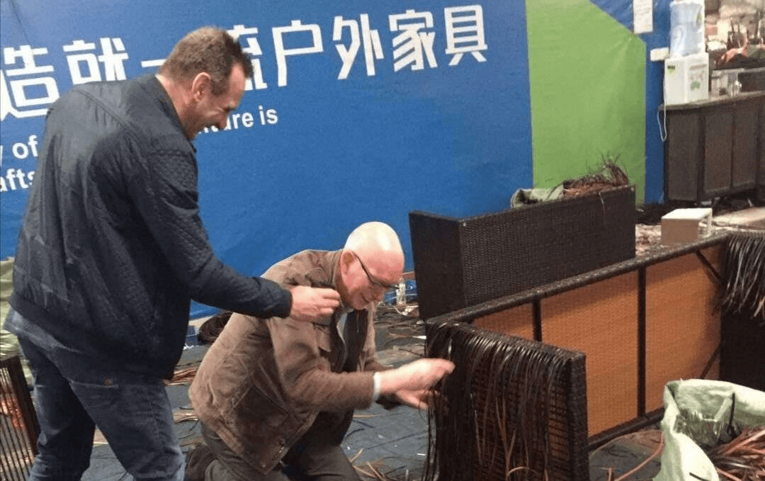 藤编户外家具