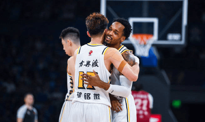 下树❗罗马诺辟谣皇马截胡：祖比门迪交易已完成，100%加盟阿森纳