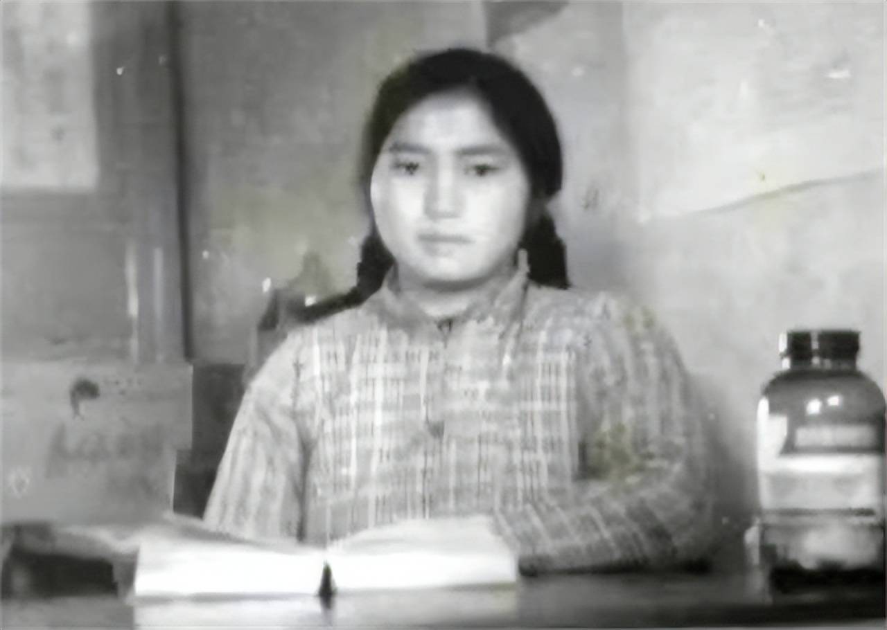 李兰娟新婚夜火车站度过,甜言蜜语都是病情,却有近50年的好婚姻