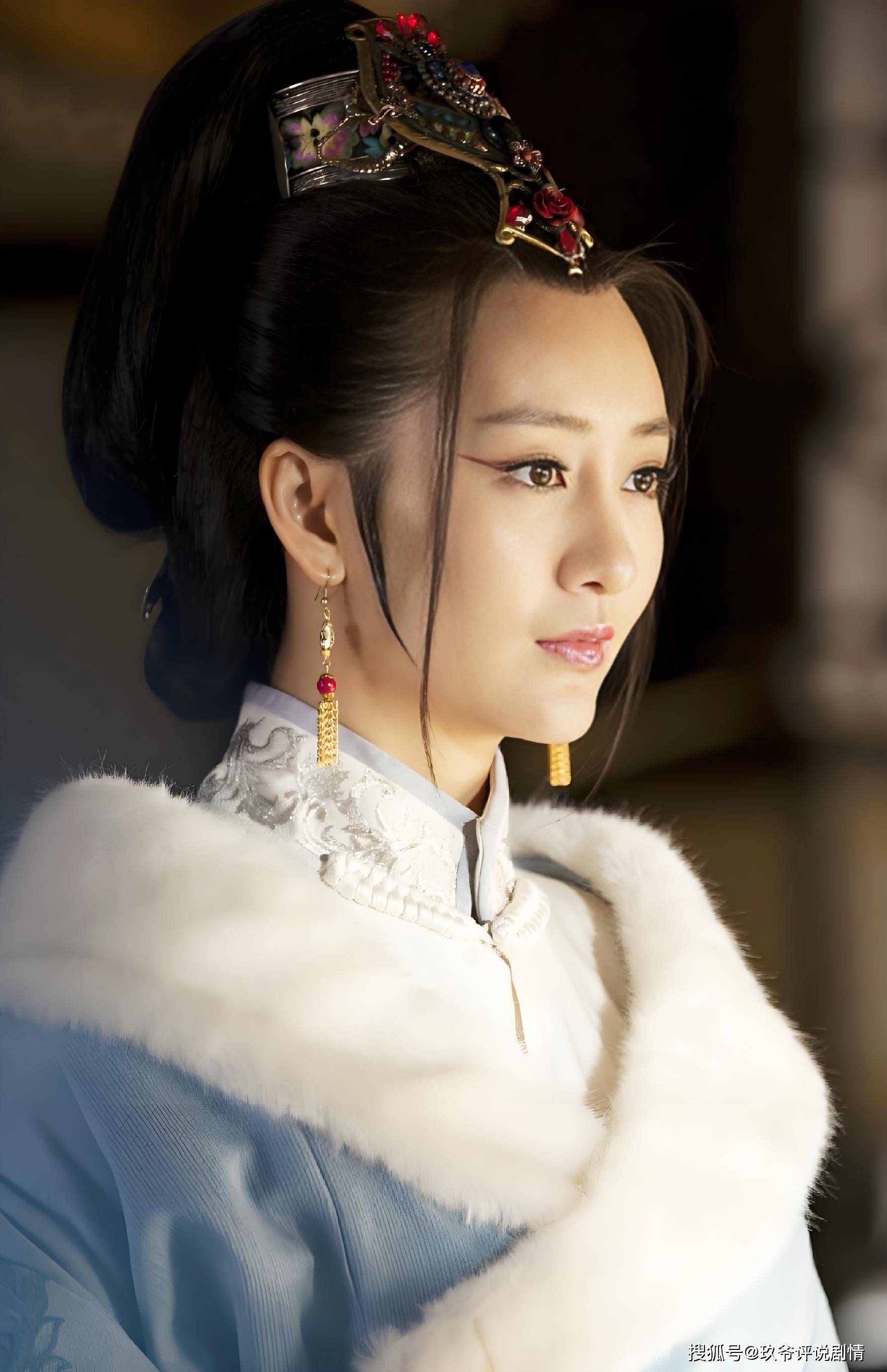 电视剧琅琊榜夏江和秦般若帮助誉王是为什么