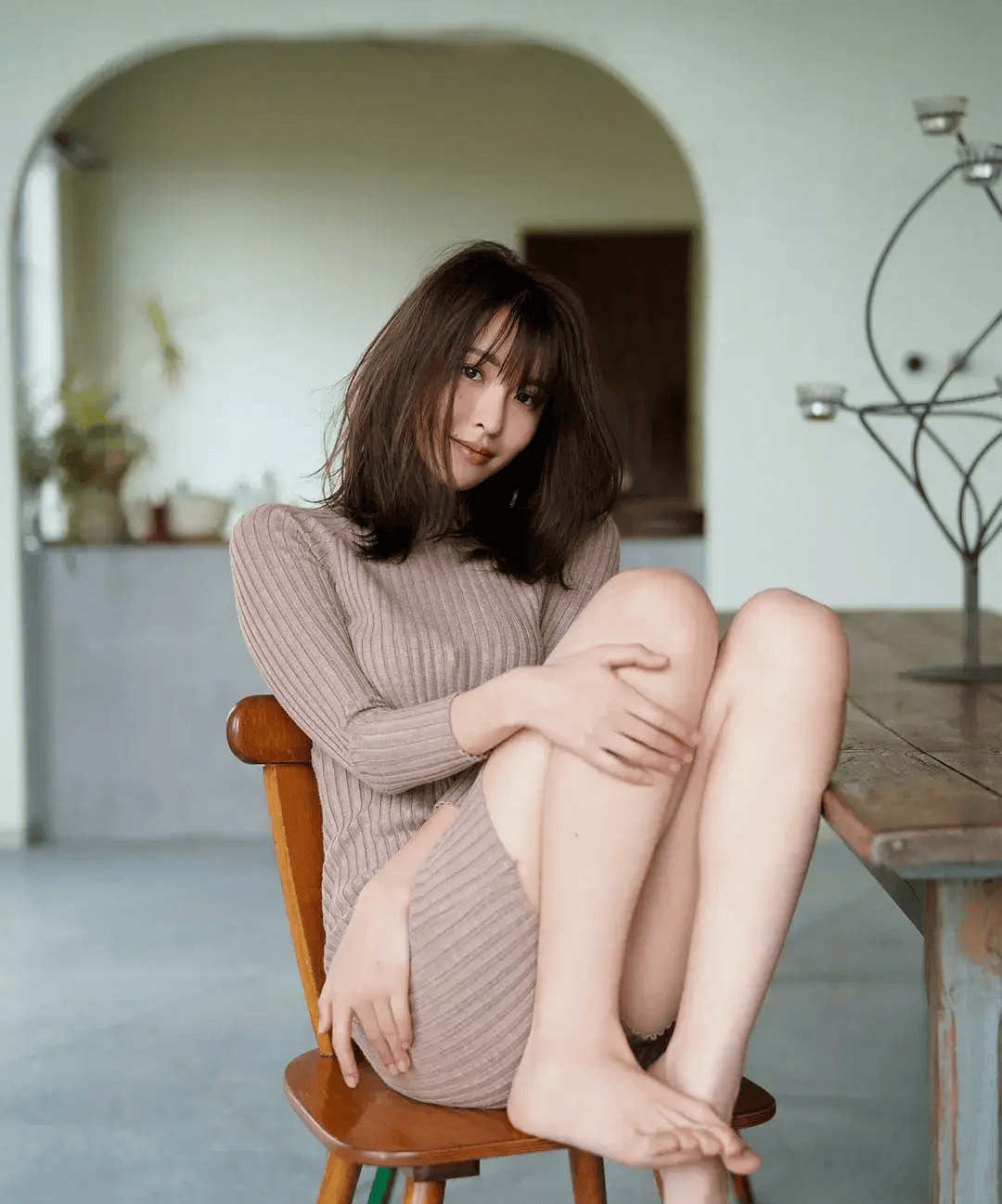 从写真女王到影坛新星！奈月塞娜的大尺度转型之路太炸了！_演技_身材_暴力