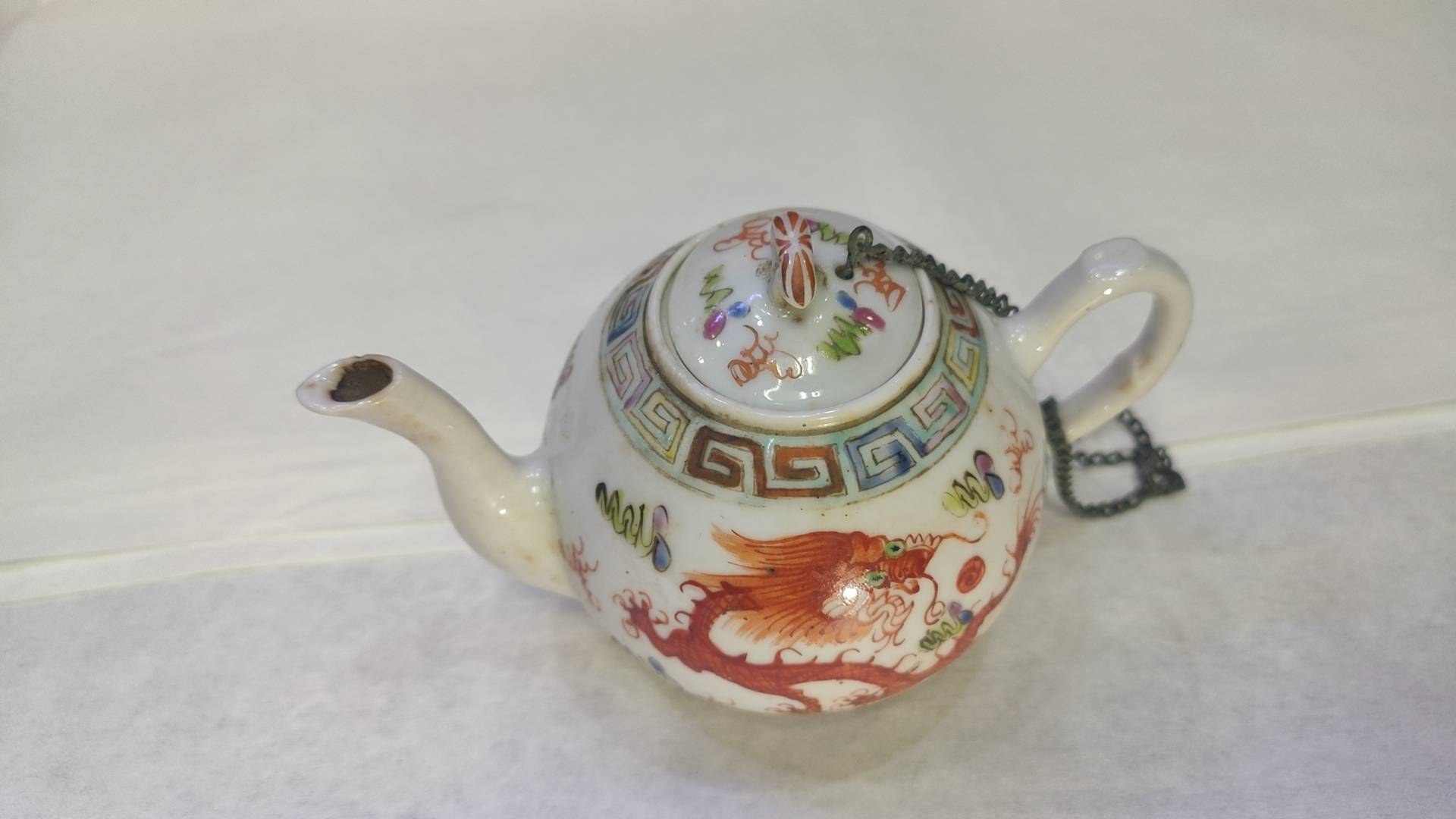 大清光绪年制粉彩龙凤纹执壶的艺术与收藏价值_瓷器_纹饰_宫廷