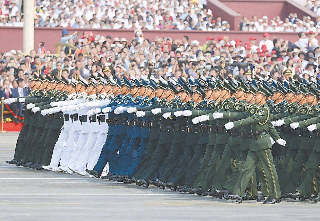 台湾舆论关注大陆9月3日盛大阅兵式:绝对好看,保证爆表,"现役主战装备