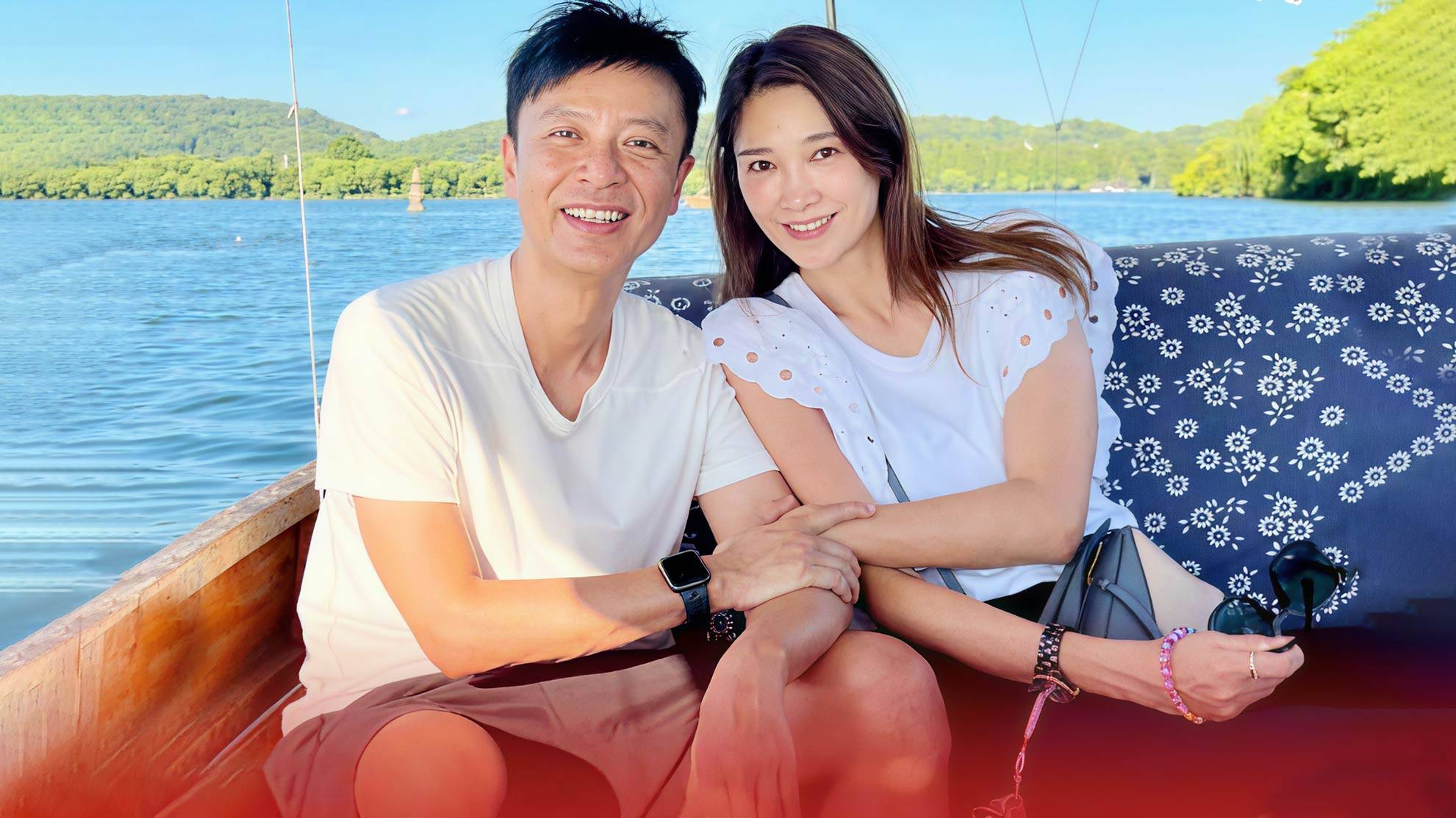 歌神李克勤携家人厦门度假,低调现身羽毛球赛场引关注