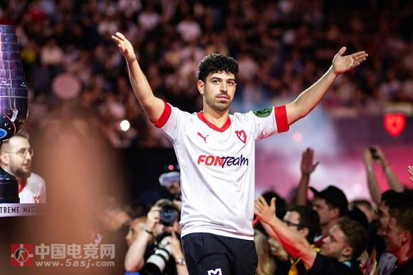 IEM科隆2025：MOUZ终结小蜜蜂王朝 2-0 击败Vitality 挺进决赛