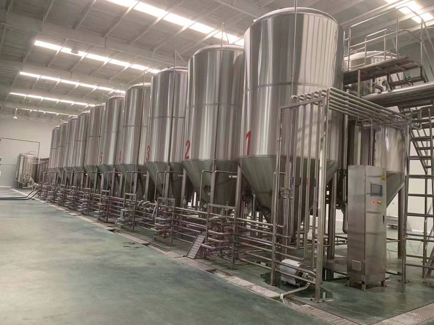 啤酒发酵的秘密：发酵罐在酿造中的作用与演变