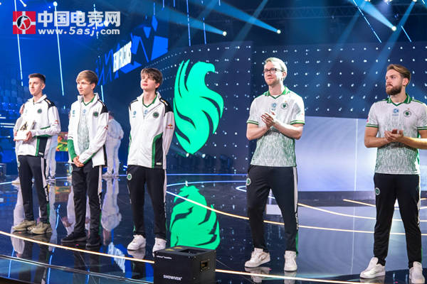 Falcons提前锁定EWC俱乐部积分榜冠军，同时赢得700万美元奖金
