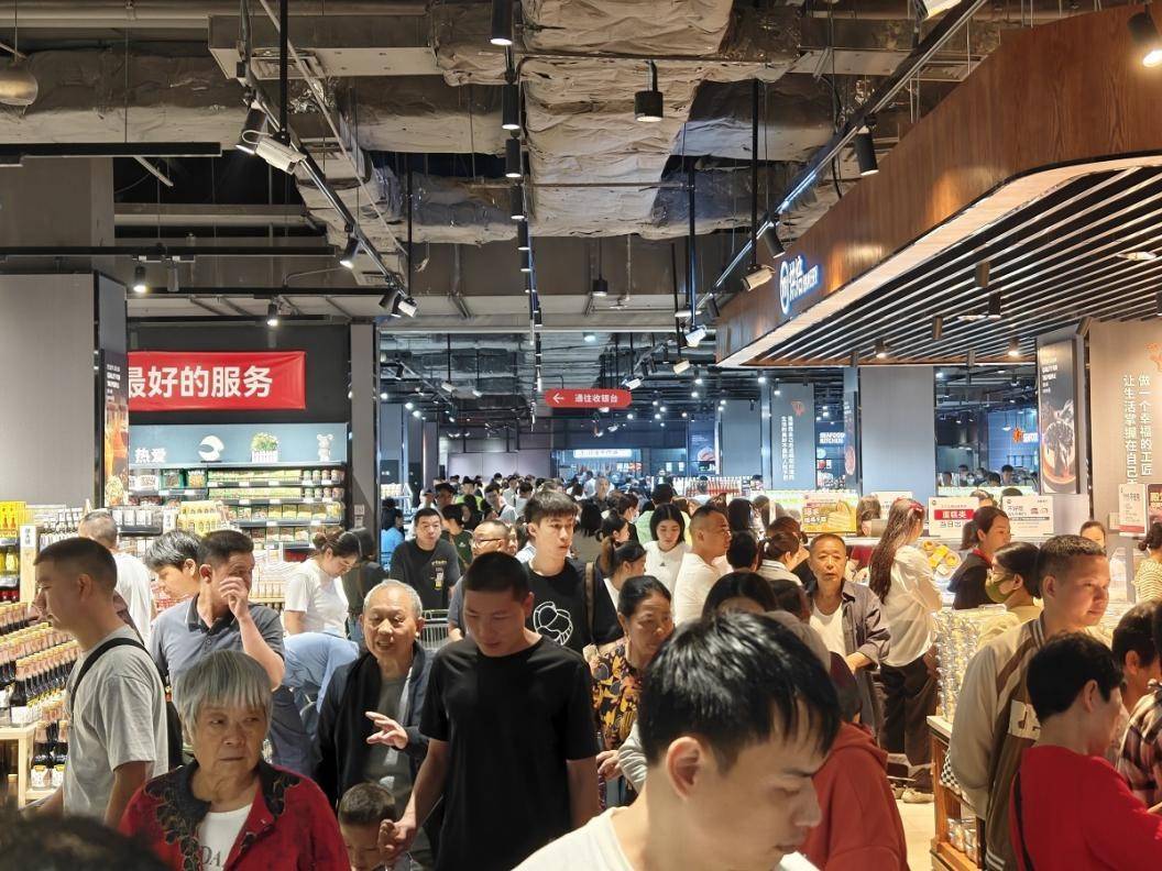 自有品牌，正把传统商超推进“火坑”-锋巢网