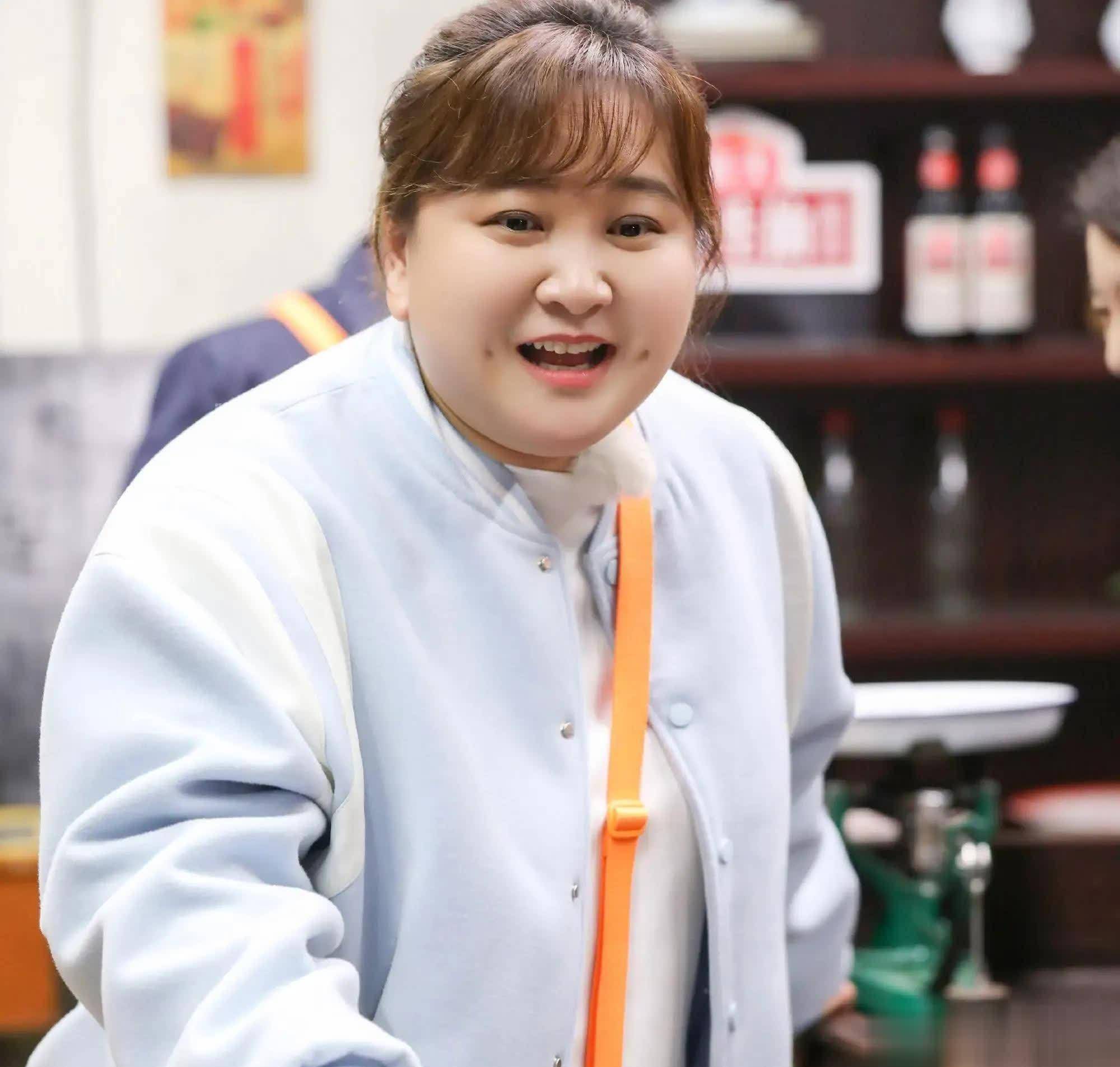 贾玲新片才刚杀青,恶心一幕出现,遭全网抵制,网友理由出奇一致