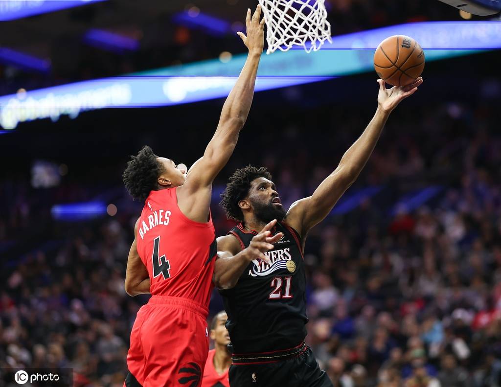 巴雷特22分沃特福特20+17+10 猛龙不敌76人