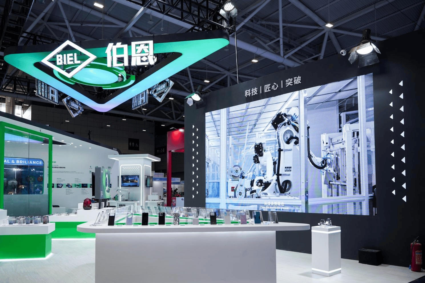 伯恩光学“方寸天工”闪耀高交会,多项技术革新引领行业新趋势!