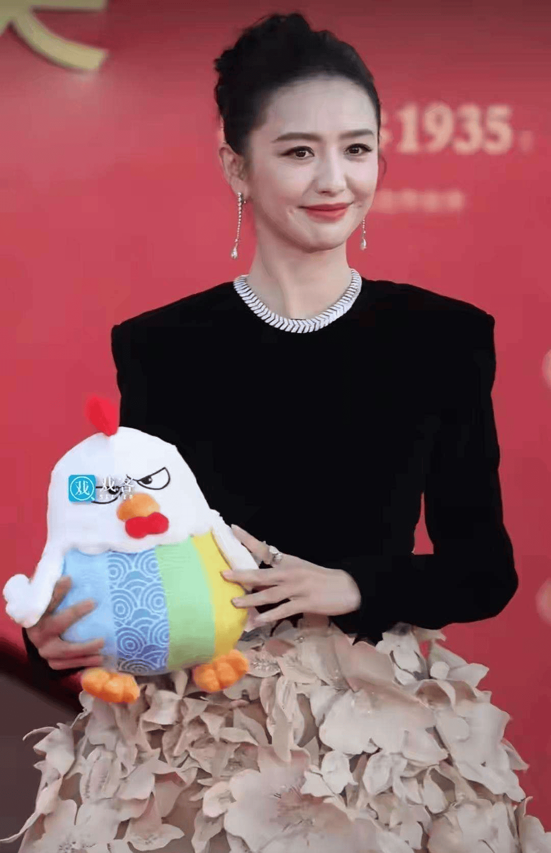 谁懂啊!佟丽娅当众提陈思诚,台下前夫笑成表情包,霍思燕神调侃