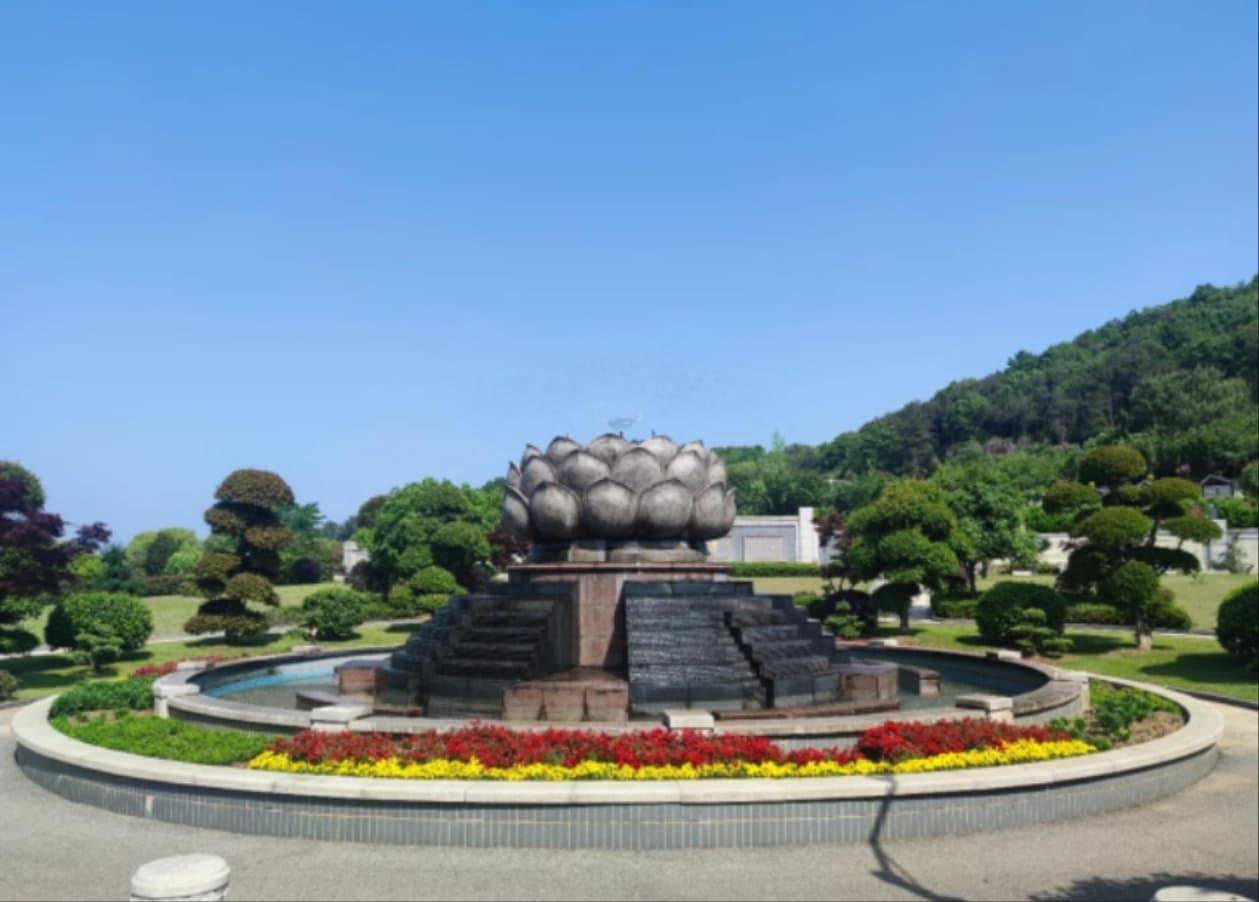 龙泉山孝恩园公墓陵园墓地陵园费用