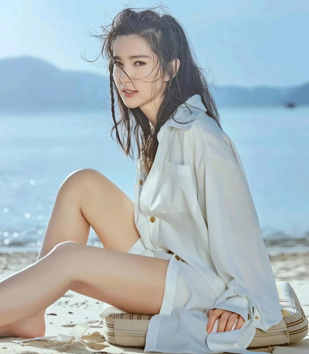 李冰冰她用自律点灯让自己的光每年都活成25岁的通透与惊艳