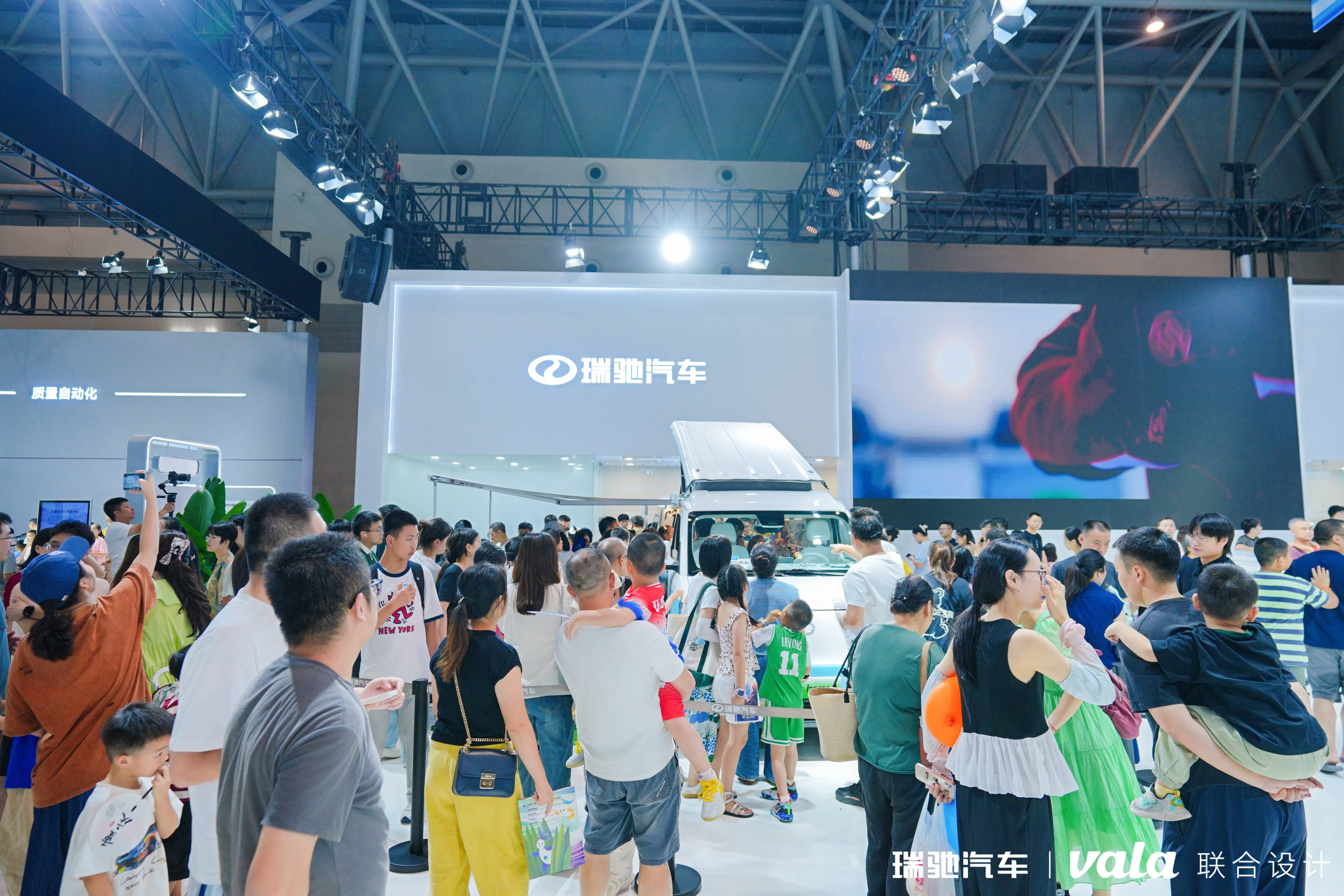 Vala Performance 8.4亿曝光、近千销量,VALA集团2025凭什么成为行业新标杆?_搜狐汽车_搜狐网