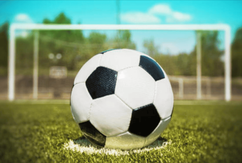 通过绿茵直播，探索足球战术的演变，理解现代比赛中的智慧。