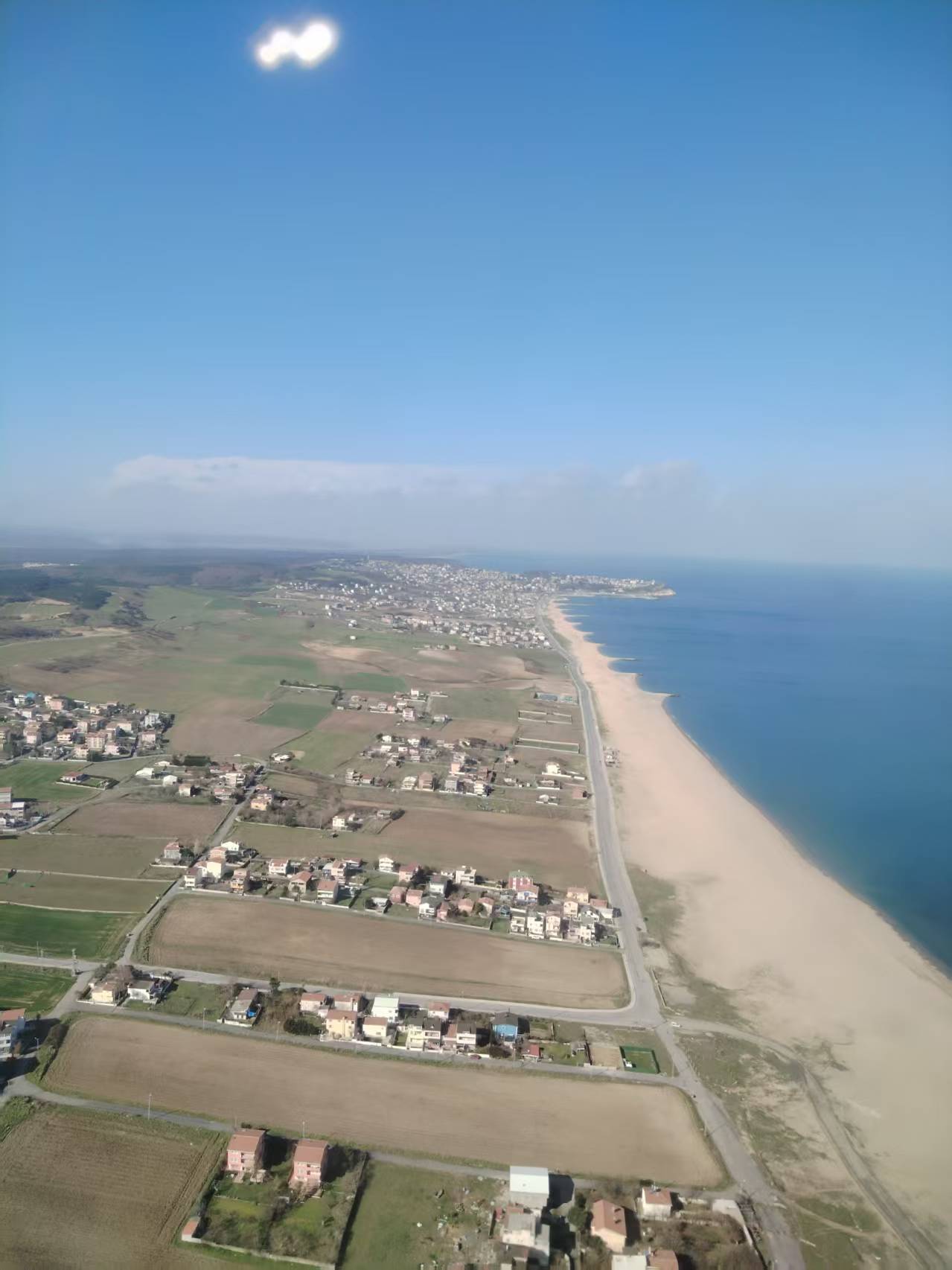 ���񶫡� ��ϵ���桷(ͼ1)