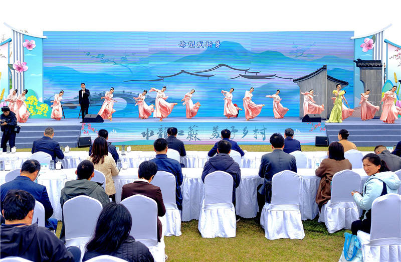 第十七届江苏省乡村旅游节在无锡阳山启动(图1) 第十七届江苏省乡村旅游节在无锡阳山启动(图1)