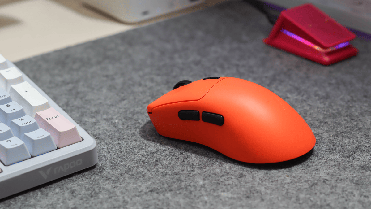 通宵开黑不掉电！VT3二代焰影橙双8K版+触点充续航实测