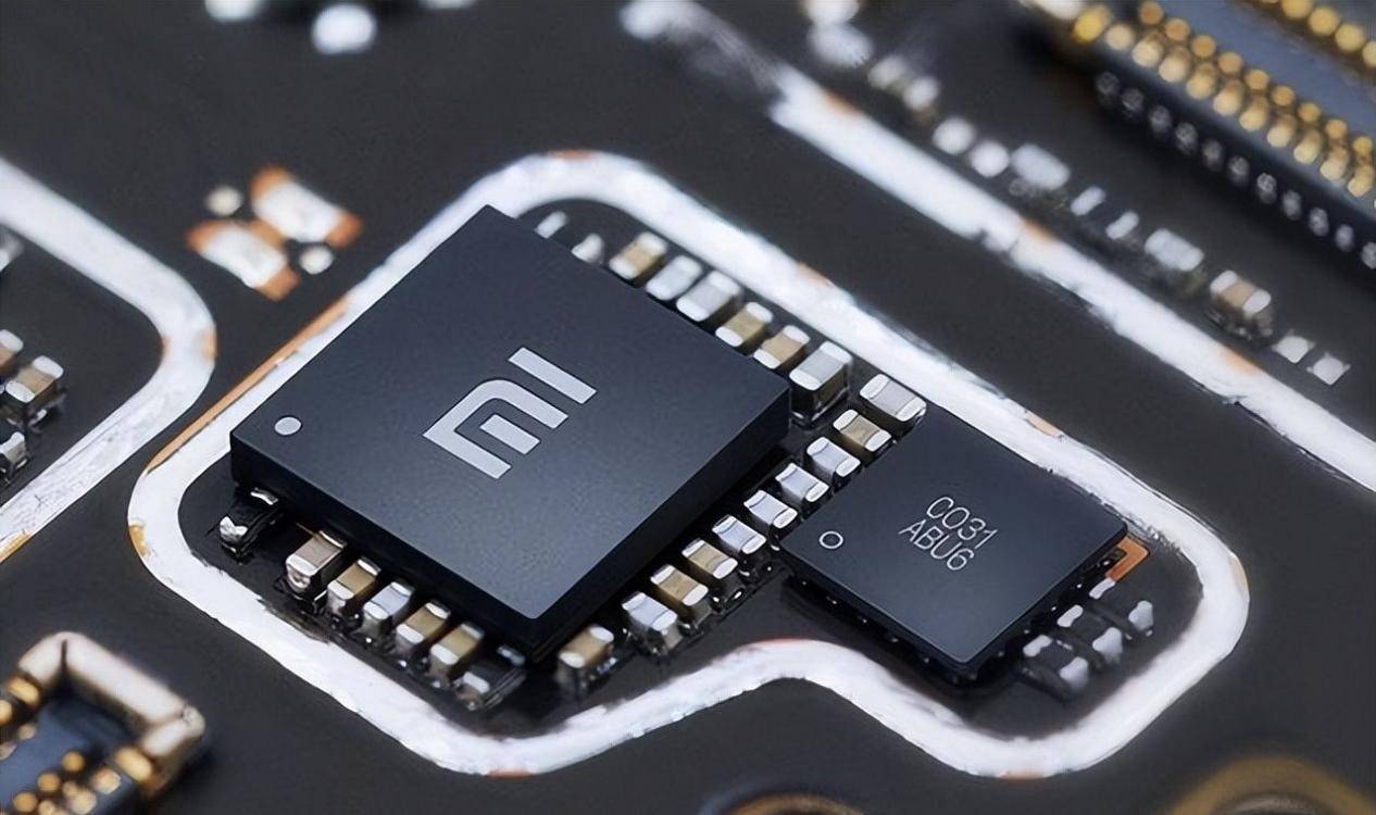 手机厂商“造人”，要先把“组装厂”的帽子彻底摘掉-锋巢网