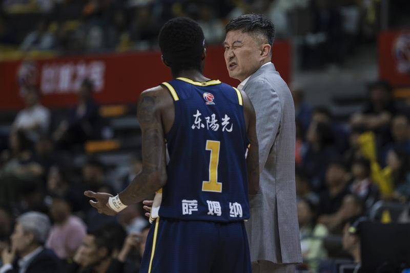 赛季报销！广东官宣萨姆纳因伤提前告别本赛季