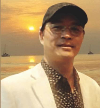黄康俊照片..png